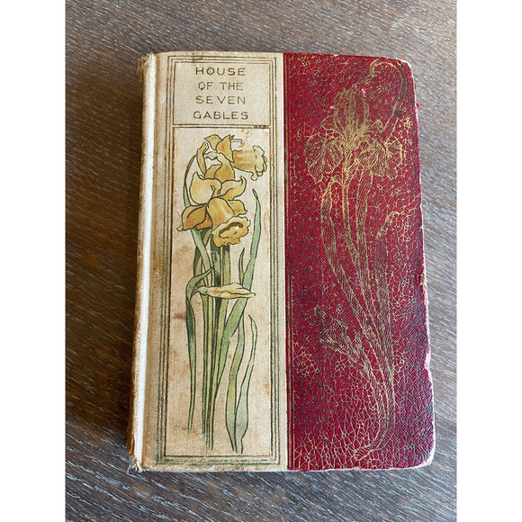 Vintage Other - Nathanial Hawthorne House of the Green Gables Vintage Book